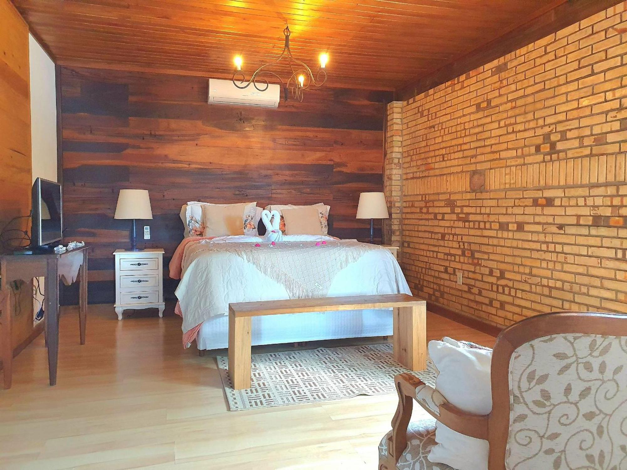 Rancho Otto Boutique - - Sc * Rancho Queimado