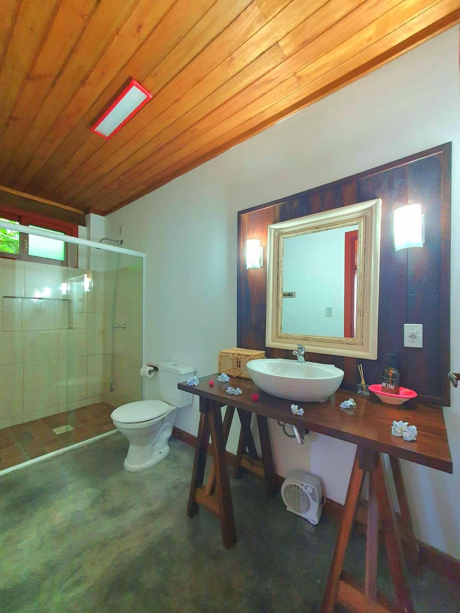 Rancho Otto Boutique - - Sc *